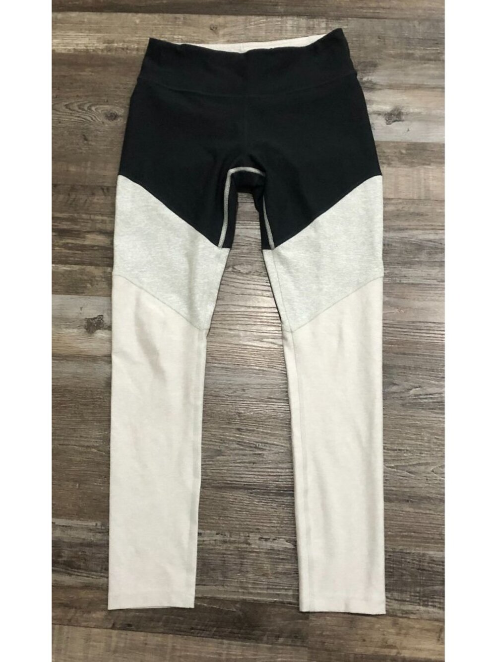 Outdoor Voices Springs 7/8 Length Leggings Small Gray Black White Colorblock
